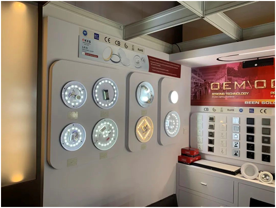 �Ŀ�ʿ����ح����＾��������չ������չ�